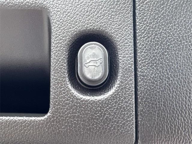 used 2019 GMC Yukon car, priced at $34,282