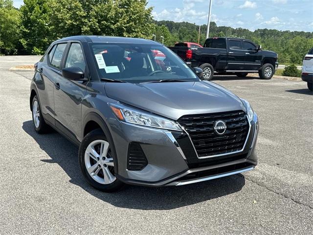 new 2025 Nissan Kicks Play car, priced at $23,308