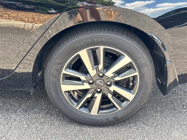 new 2025 Nissan Versa car, priced at $21,516