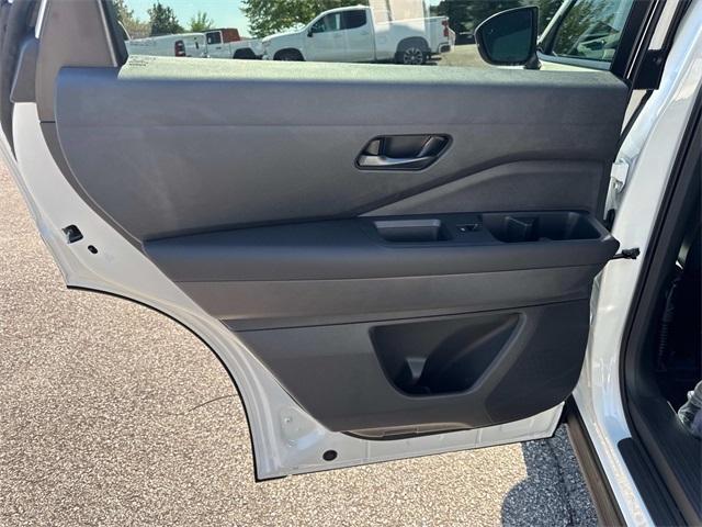 new 2025 Nissan Pathfinder car, priced at $43,942