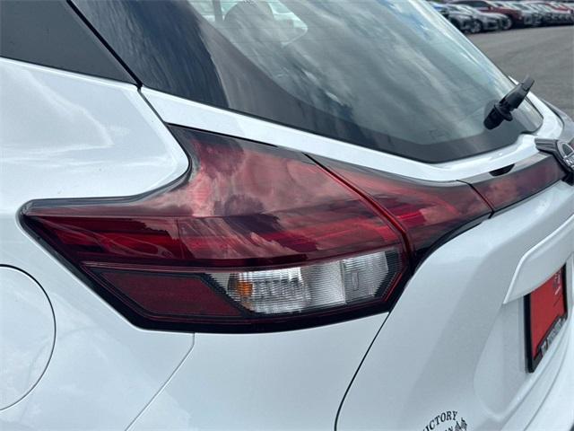 new 2025 Nissan Kicks Play car, priced at $23,135