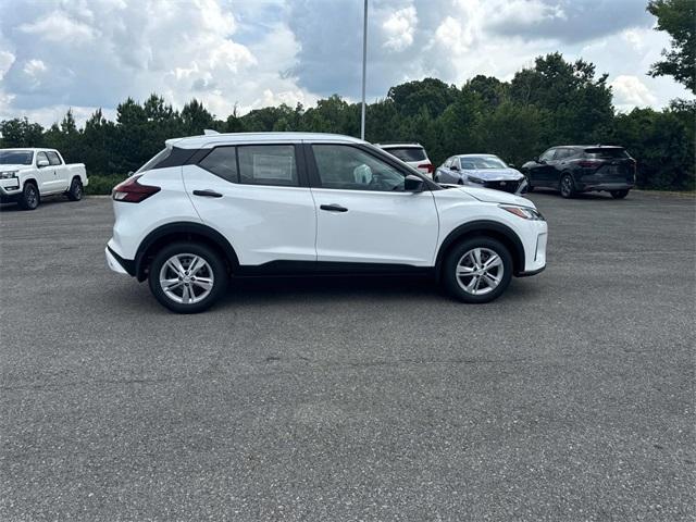 new 2025 Nissan Kicks Play car, priced at $23,135