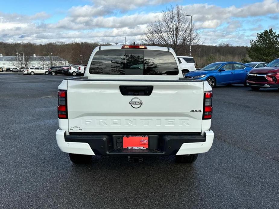 new 2025 Nissan Frontier car