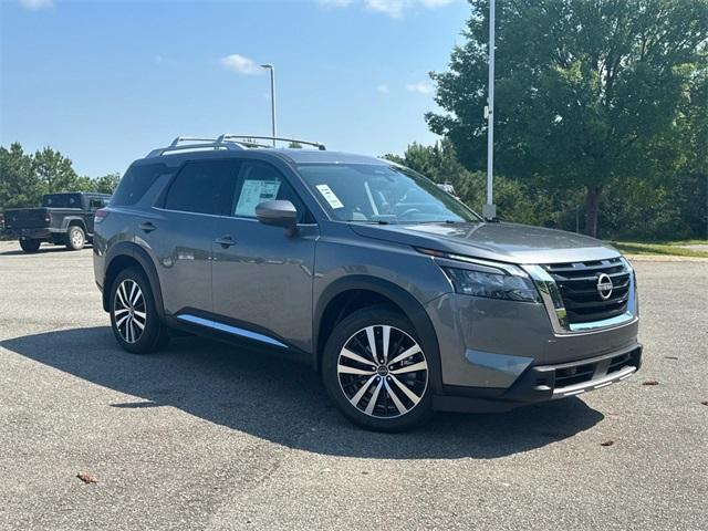 new 2025 Nissan Pathfinder car, priced at $50,380