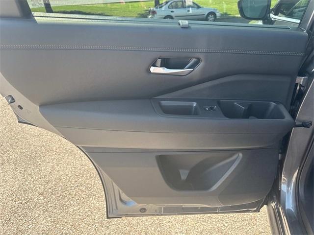 new 2025 Nissan Pathfinder car, priced at $50,380