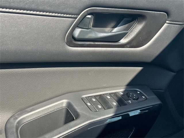 new 2025 Nissan Pathfinder car