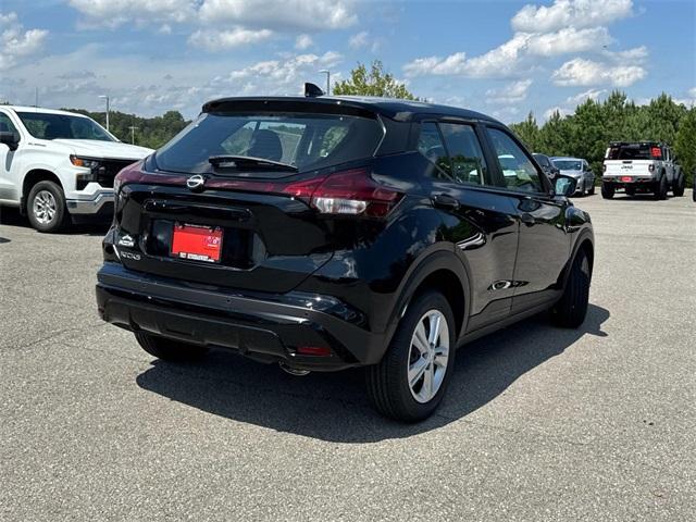 new 2025 Nissan Kicks Play car, priced at $22,715