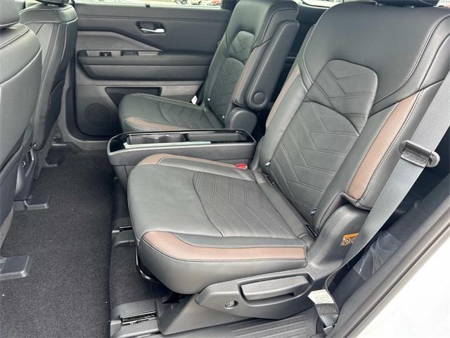 new 2025 Nissan Pathfinder car, priced at $51,183