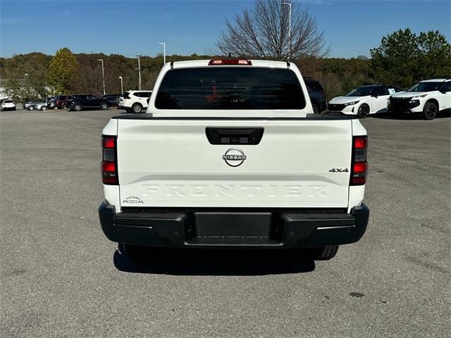 new 2025 Nissan Frontier car