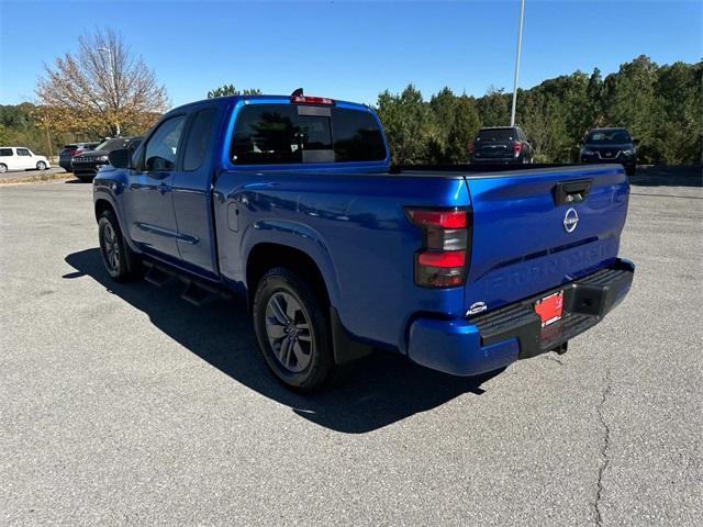 new 2025 Nissan Frontier car