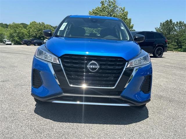 new 2025 Nissan Kicks Play car, priced at $23,149