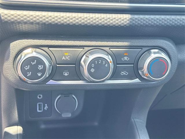new 2025 Nissan Kicks Play car, priced at $23,149