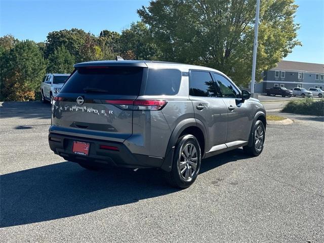 new 2025 Nissan Pathfinder car, priced at $33,190