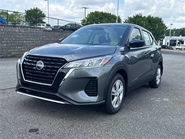 new 2025 Nissan Kicks Play car, priced at $23,213