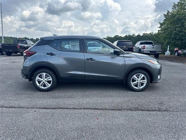 new 2025 Nissan Kicks Play car, priced at $23,213