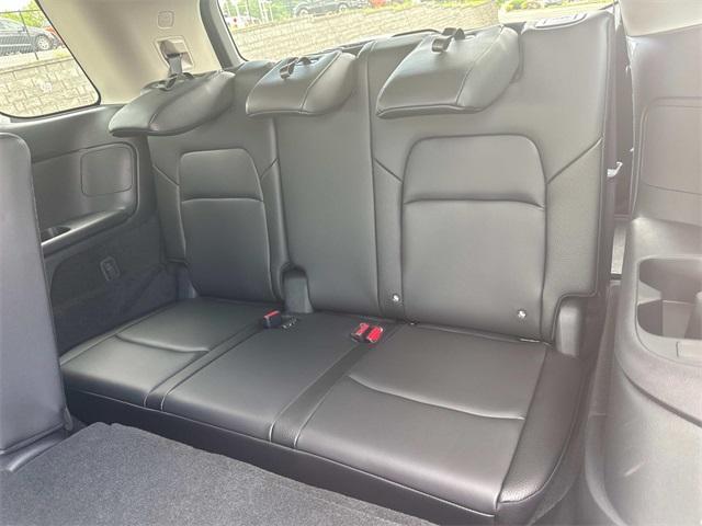 new 2025 Nissan Pathfinder car, priced at $44,127