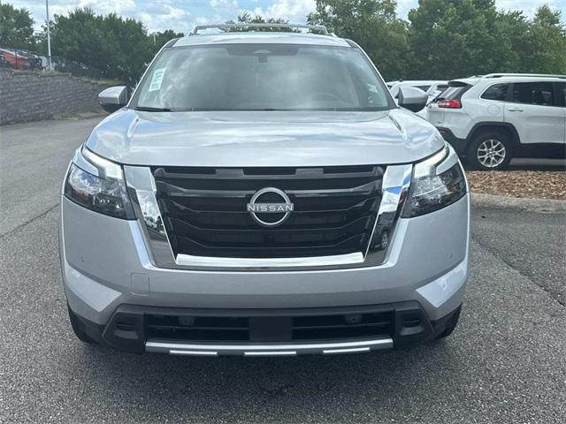 new 2025 Nissan Pathfinder car, priced at $44,127
