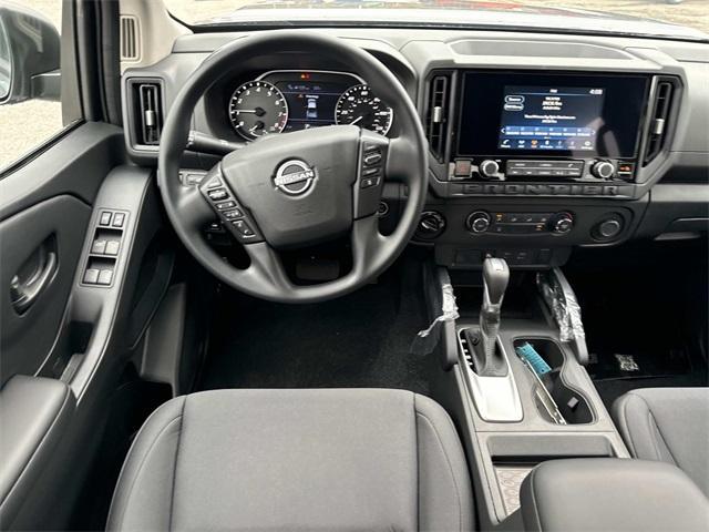 new 2025 Nissan Frontier car