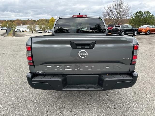 new 2025 Nissan Frontier car