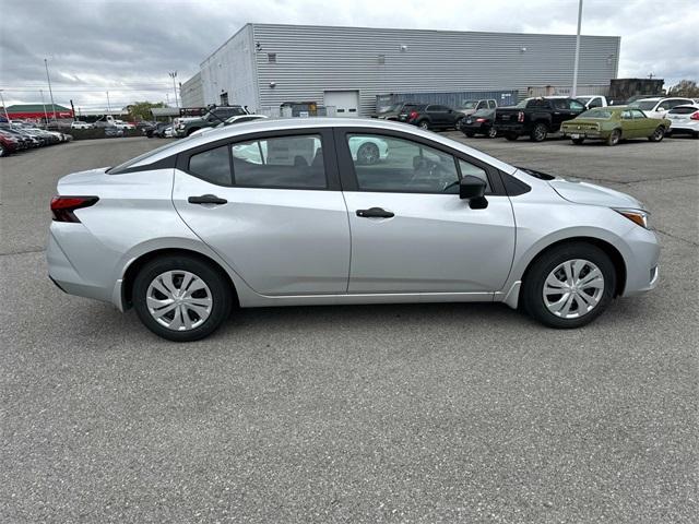 new 2024 Nissan Versa car