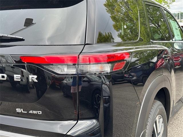 new 2025 Nissan Pathfinder car, priced at $43,222