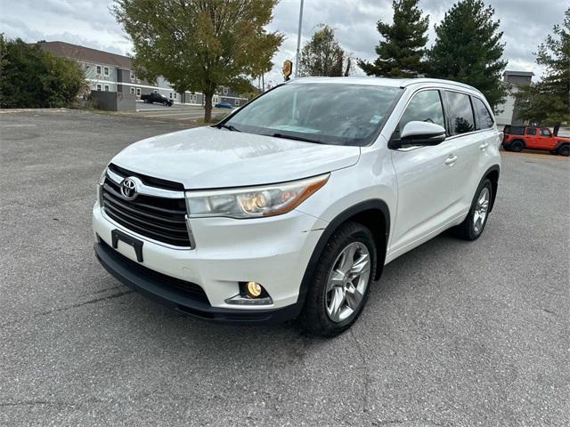 used 2015 Toyota Highlander car, priced at $20,976