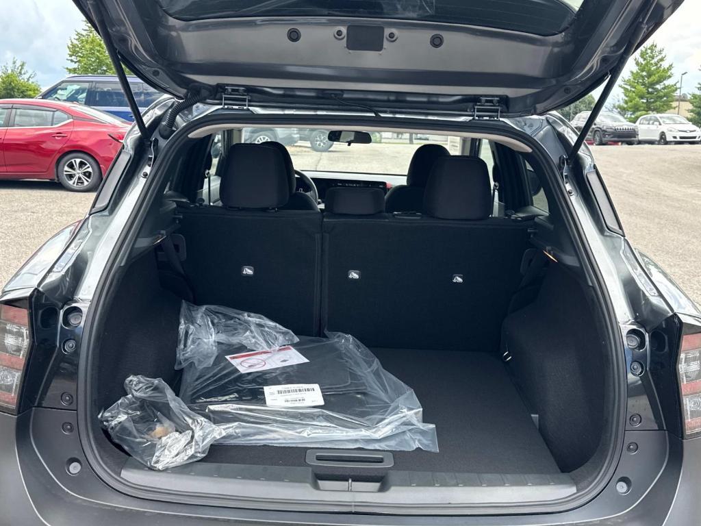 new 2025 Nissan Kicks car, priced at $26,695