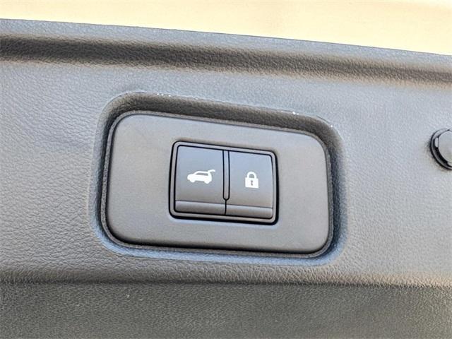 new 2025 Nissan Pathfinder car, priced at $38,250