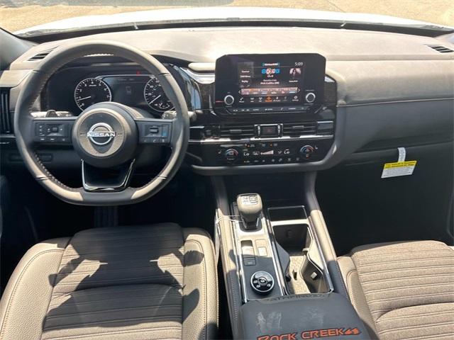 new 2025 Nissan Pathfinder car, priced at $38,250