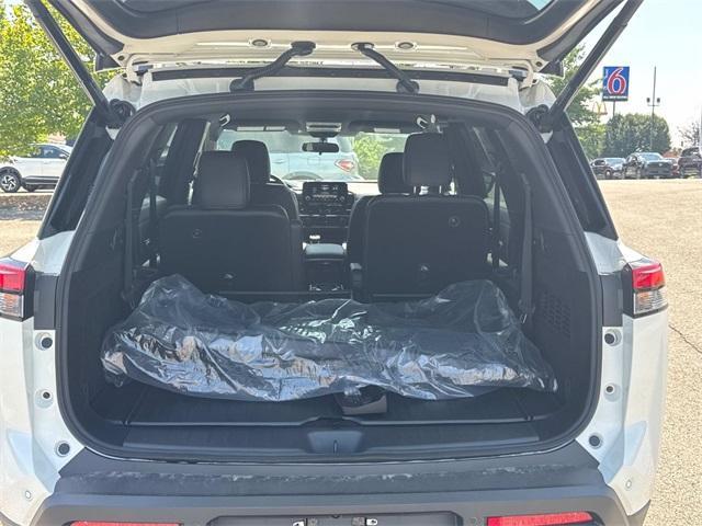 new 2025 Nissan Pathfinder car, priced at $38,250