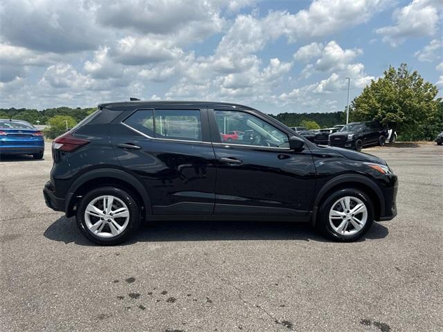 new 2025 Nissan Kicks Play car, priced at $23,149