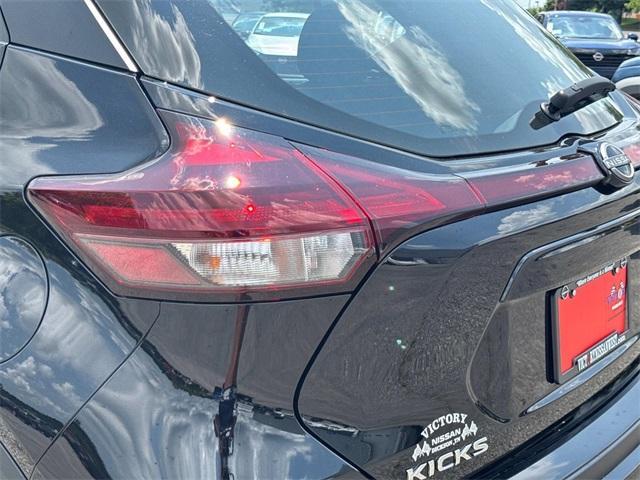 new 2025 Nissan Kicks Play car, priced at $23,149