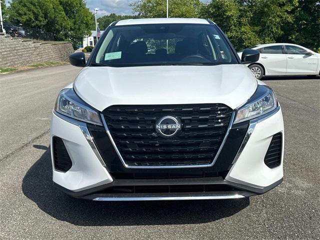 new 2025 Nissan Kicks Play car, priced at $22,620