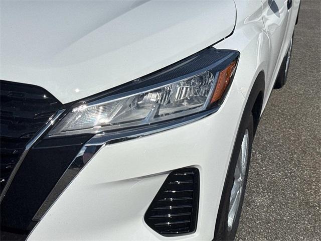 new 2025 Nissan Kicks Play car, priced at $22,620