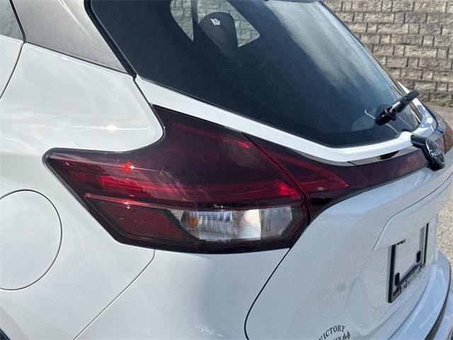 new 2025 Nissan Kicks Play car, priced at $22,620