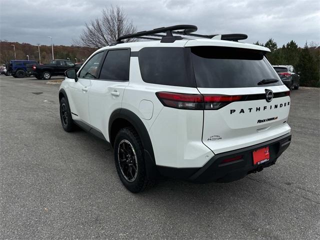 new 2025 Nissan Pathfinder car