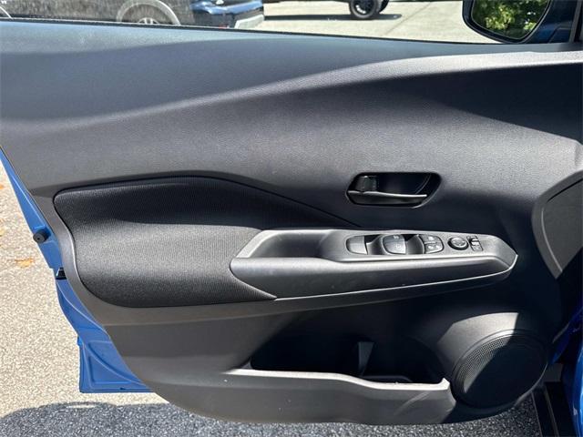 new 2025 Nissan Kicks Play car, priced at $22,097