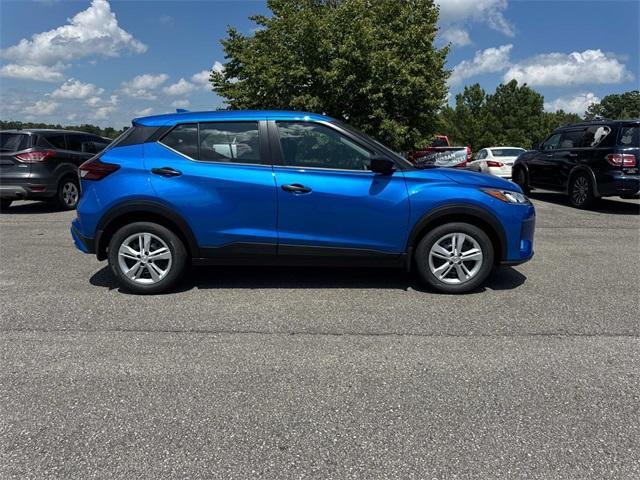 new 2025 Nissan Kicks Play car, priced at $22,097