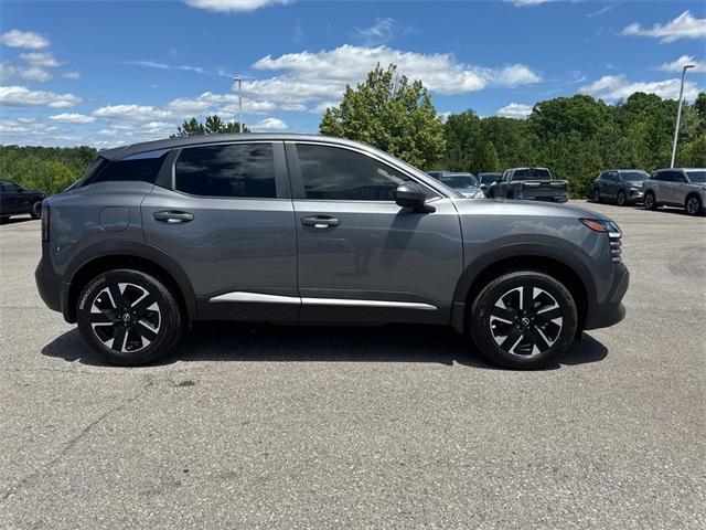 new 2025 Nissan Kicks car, priced at $25,277