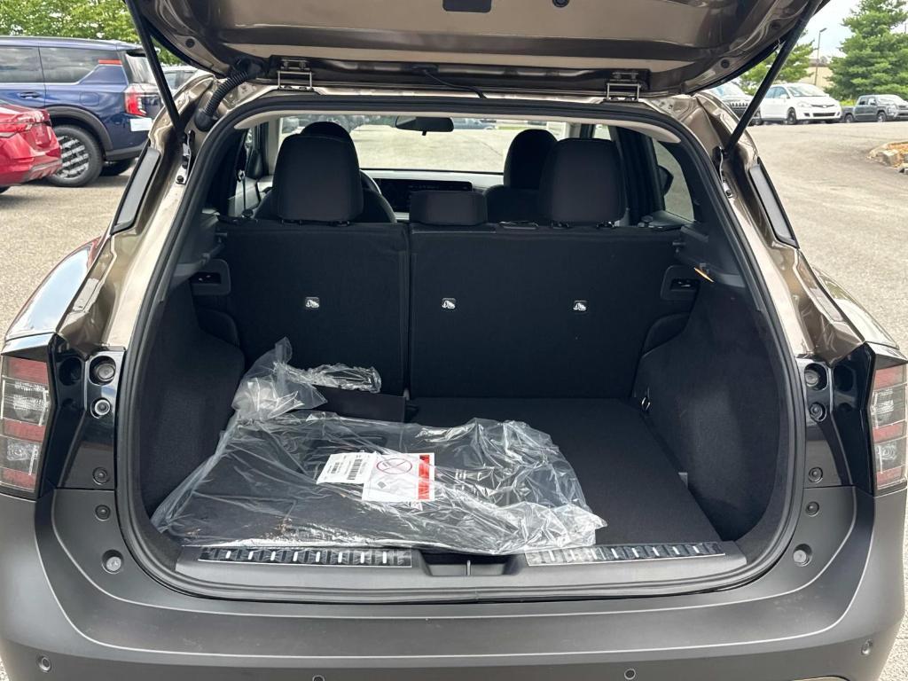 new 2025 Nissan Kicks car, priced at $27,962