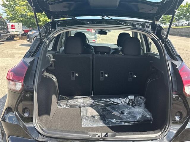 new 2025 Nissan Kicks Play car, priced at $23,230