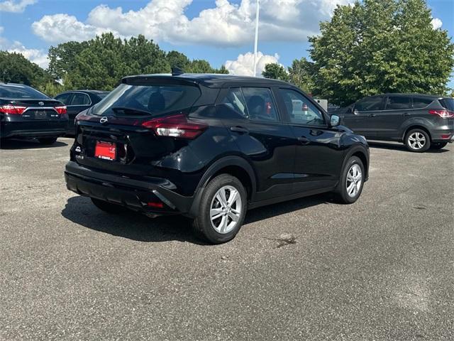 new 2025 Nissan Kicks Play car, priced at $23,230