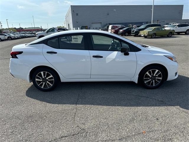 new 2024 Nissan Versa car