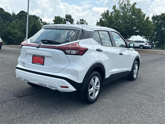 new 2025 Nissan Kicks Play car, priced at $23,135