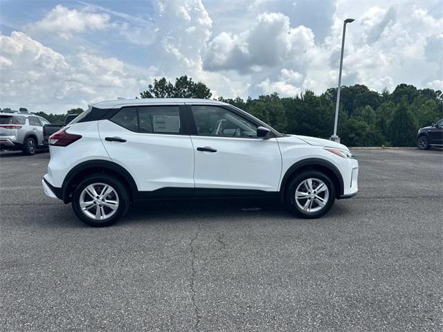 new 2025 Nissan Kicks Play car, priced at $23,135