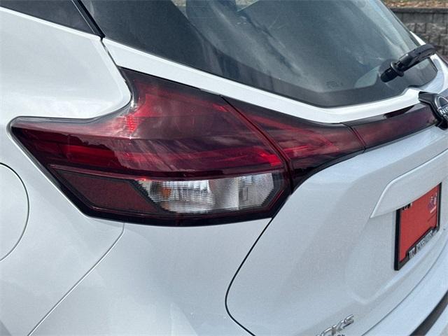 new 2025 Nissan Kicks Play car, priced at $23,135