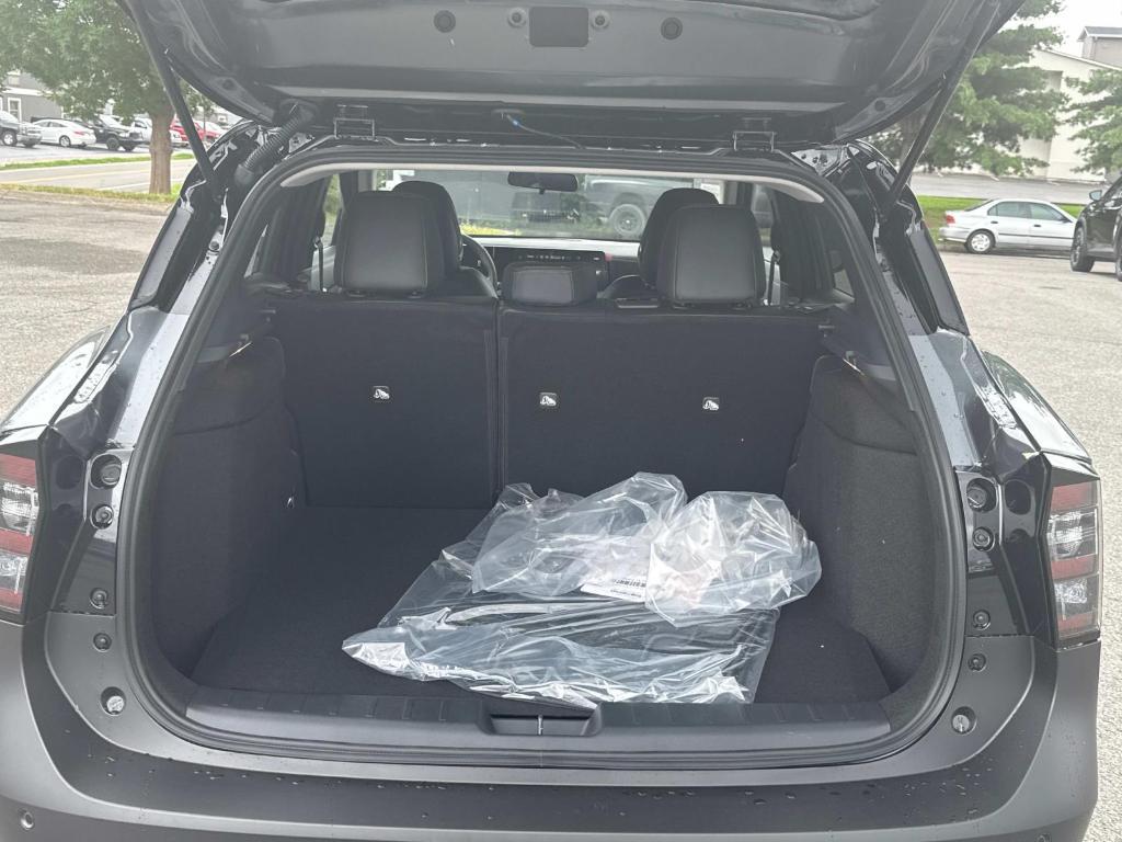 new 2025 Nissan Kicks car, priced at $31,237