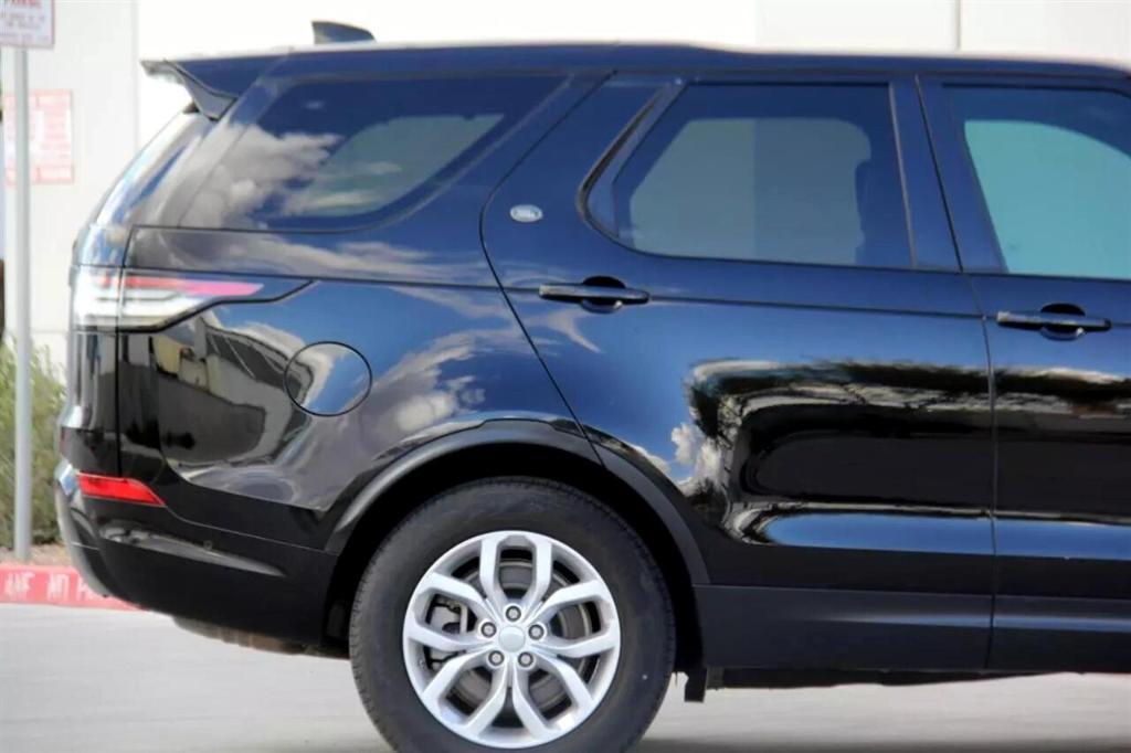 used 2019 Land Rover Discovery car, priced at $20,900