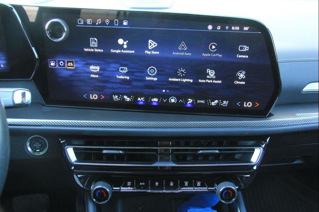 used 2025 Chevrolet Traverse car, priced at $35,900