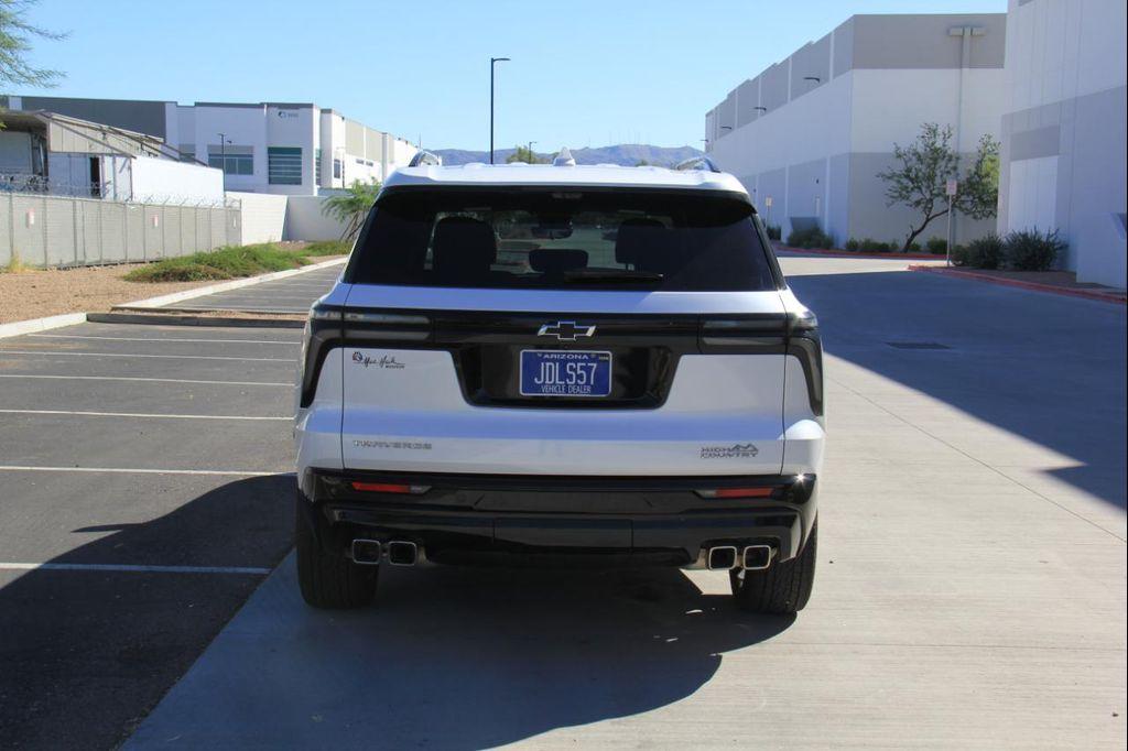 used 2025 Chevrolet Traverse car, priced at $35,900